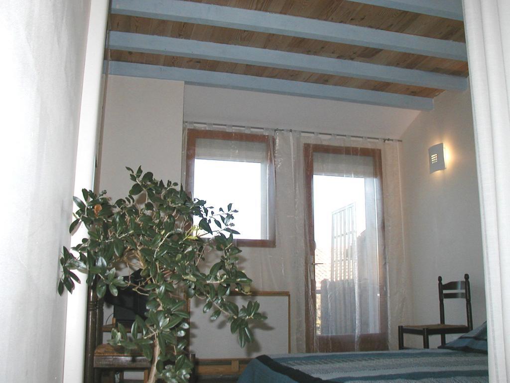 Apartamento La Parenthese Sommières Habitación foto